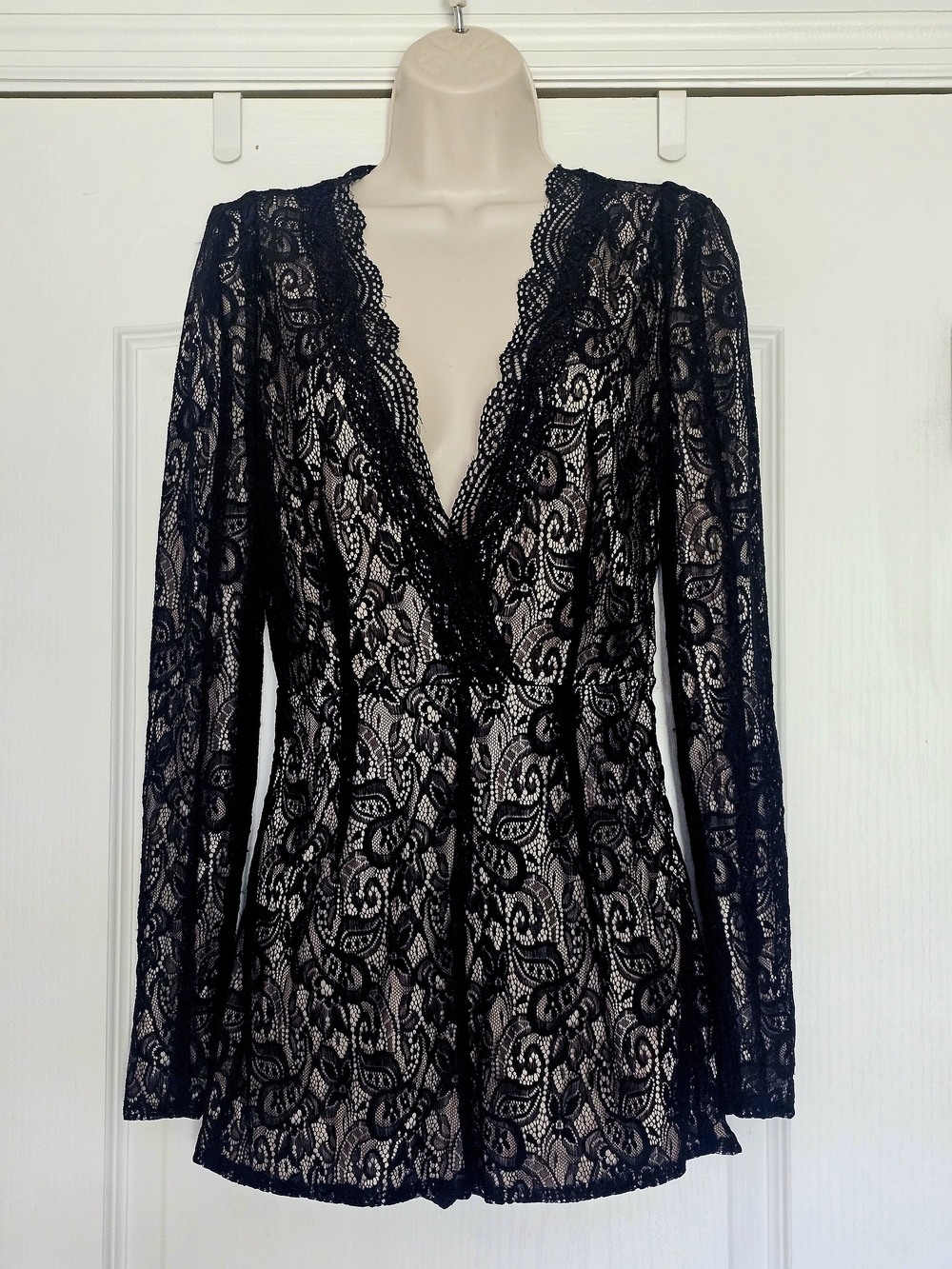 Windsor Black Lace Long-Sleeve V-Neck Dress